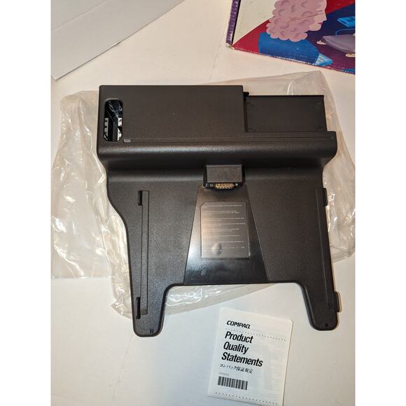 Vintage COMPAQ Contura Aero 4/25 4/33c Docking System / Convenience Base Dock - Picture 2 of 9